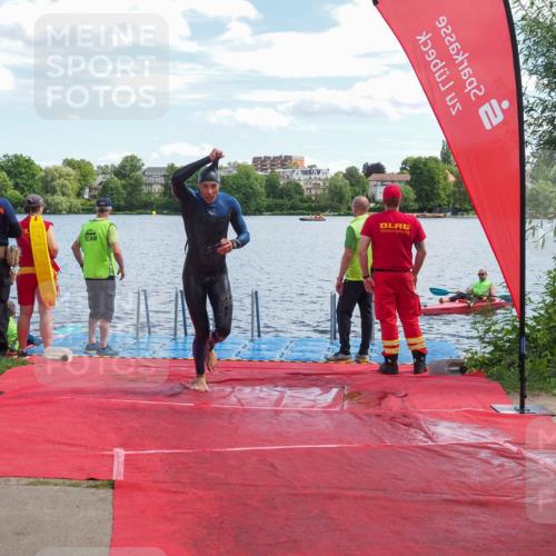 16.06.2024 - 7 Türme Triathlon KatJ http://msf.ph/oto/6315275 16.06.2024 11:23:01 Schwimmen 170 meine-sportfotos.de