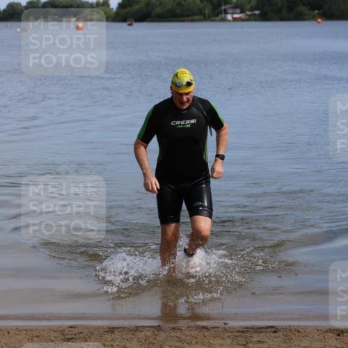 16.06.2024 - 26. Vierlanden-Triathlon Strokosch-Dieckow http://msf.ph/oto/6315282 16.06.2024 10:01:10 Schwimmen 149, 149 meine-sportfotos.de
