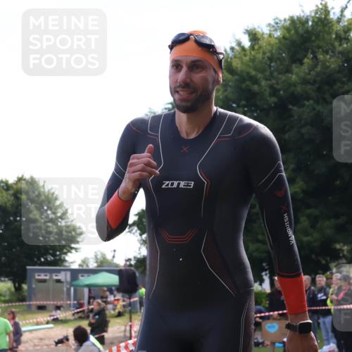 16.06.2024 - 26. Vierlanden-Triathlon Lena Gebhardt http://msf.ph/oto/6315287 16.06.2024 09:47:59 Schwimmen 33, 98, 33, 98 meine-sportfotos.de