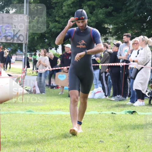 16.06.2024 - 26. Vierlanden-Triathlon Lena Gebhardt http://msf.ph/oto/6315302 16.06.2024 09:48:07 Schwimmen 33, 33 meine-sportfotos.de