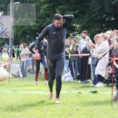 16.06.2024 - 26. Vierlanden-Triathlon Lena Gebhardt http://msf.ph/oto/6315320 16.06.2024 09:48:22 Schwimmen 78, 171, 78, 171 meine-sportfotos.de