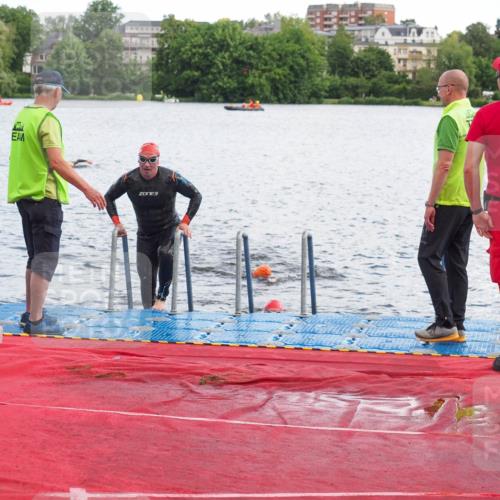 16.06.2024 - 7 Türme Triathlon KatJ http://msf.ph/oto/6315325 16.06.2024 11:24:16 Schwimmen 161, 184, 257 meine-sportfotos.de