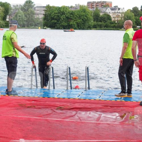16.06.2024 - 7 Türme Triathlon KatJ http://msf.ph/oto/6315327 16.06.2024 11:24:16 Schwimmen 161, 184, 257 meine-sportfotos.de