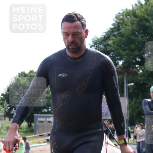 16.06.2024 - 26. Vierlanden-Triathlon Lena Gebhardt http://msf.ph/oto/6315340 16.06.2024 09:48:26 Schwimmen 78, 171, 78, 171 meine-sportfotos.de
