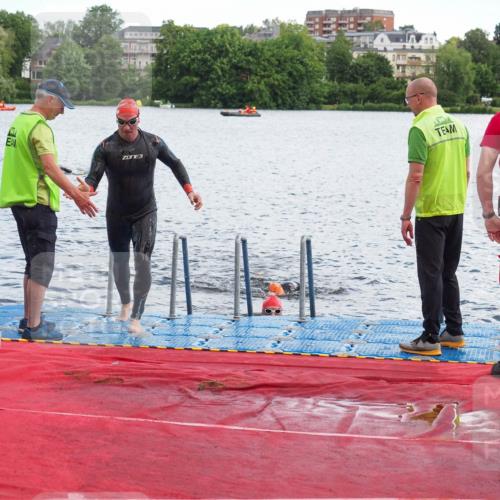 16.06.2024 - 7 Türme Triathlon KatJ http://msf.ph/oto/6315345 16.06.2024 11:24:17 Schwimmen 161, 184, 257 meine-sportfotos.de