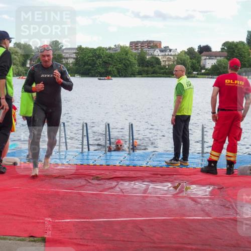 16.06.2024 - 7 Türme Triathlon KatJ http://msf.ph/oto/6315352 16.06.2024 11:24:19 Schwimmen 161, 184, 257 meine-sportfotos.de