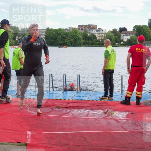 16.06.2024 - 7 Türme Triathlon KatJ http://msf.ph/oto/6315364 16.06.2024 11:24:19 Schwimmen 161, 184, 257 meine-sportfotos.de
