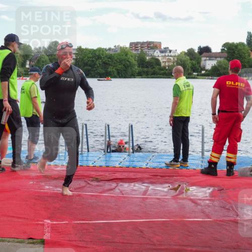 16.06.2024 - 7 Türme Triathlon KatJ http://msf.ph/oto/6315366 16.06.2024 11:24:19 Schwimmen 161, 184, 257 meine-sportfotos.de