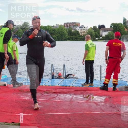 16.06.2024 - 7 Türme Triathlon KatJ http://msf.ph/oto/6315373 16.06.2024 11:24:19 Schwimmen 161, 184, 257 meine-sportfotos.de