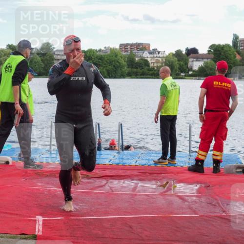 16.06.2024 - 7 Türme Triathlon KatJ http://msf.ph/oto/6315377 16.06.2024 11:24:19 Schwimmen 161, 184, 257 meine-sportfotos.de