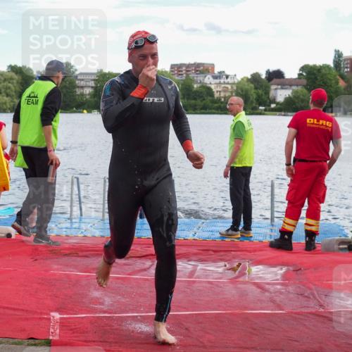 16.06.2024 - 7 Türme Triathlon KatJ http://msf.ph/oto/6315383 16.06.2024 11:24:20 Schwimmen 161, 184, 257 meine-sportfotos.de