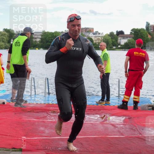 16.06.2024 - 7 Türme Triathlon KatJ http://msf.ph/oto/6315384 16.06.2024 11:24:20 Schwimmen 161, 184, 257 meine-sportfotos.de