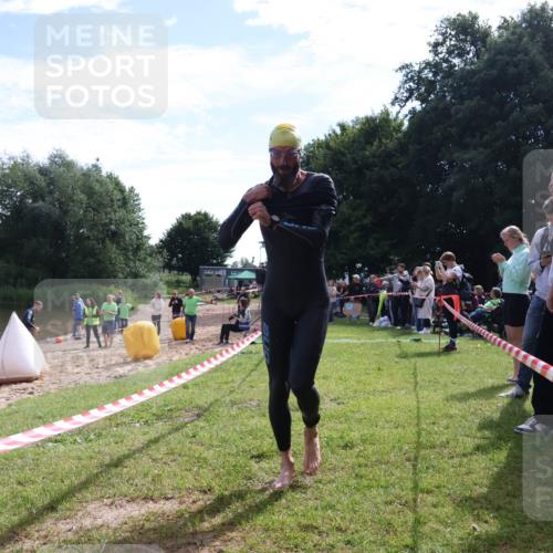 16.06.2024 - 26. Vierlanden-Triathlon Lena Gebhardt http://msf.ph/oto/6315392 16.06.2024 09:48:58 Schwimmen 72, 72 meine-sportfotos.de