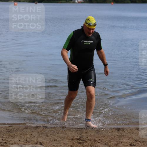 16.06.2024 - 26. Vierlanden-Triathlon Strokosch-Dieckow http://msf.ph/oto/6315404 16.06.2024 10:01:11 Schwimmen 149, 218, 149, 218 meine-sportfotos.de