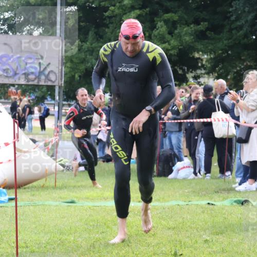 16.06.2024 - 26. Vierlanden-Triathlon Lena Gebhardt http://msf.ph/oto/6315436 16.06.2024 09:49:27 Schwimmen 27, 139, 174, 27, 139, 174 meine-sportfotos.de