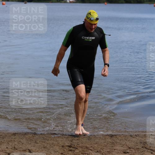 16.06.2024 - 26. Vierlanden-Triathlon Strokosch-Dieckow http://msf.ph/oto/6315438 16.06.2024 10:01:12 Schwimmen 149, 218, 149, 218 meine-sportfotos.de