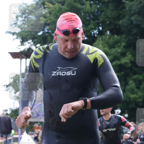 16.06.2024 - 26. Vierlanden-Triathlon Lena Gebhardt http://msf.ph/oto/6315448 16.06.2024 09:49:29 Schwimmen 27, 139, 174, 27, 139, 174 meine-sportfotos.de