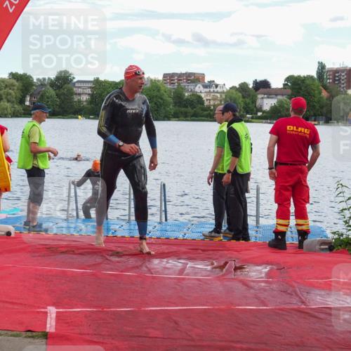 16.06.2024 - 7 Türme Triathlon KatJ http://msf.ph/oto/6315466 16.06.2024 11:24:30 Schwimmen 161, 257 meine-sportfotos.de