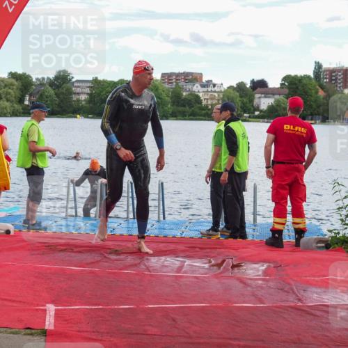16.06.2024 - 7 Türme Triathlon KatJ http://msf.ph/oto/6315469 16.06.2024 11:24:30 Schwimmen 161, 257 meine-sportfotos.de