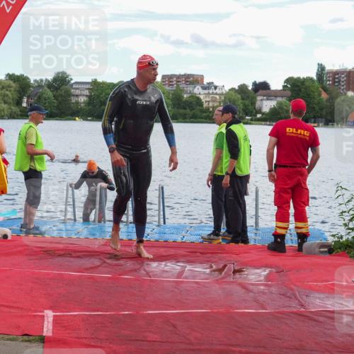 16.06.2024 - 7 Türme Triathlon KatJ http://msf.ph/oto/6315473 16.06.2024 11:24:30 Schwimmen 161, 257 meine-sportfotos.de
