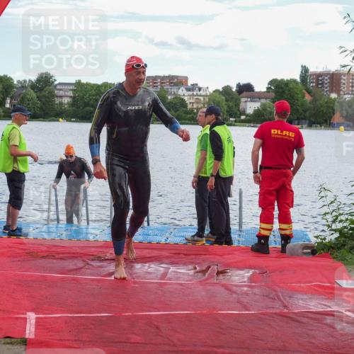 16.06.2024 - 7 Türme Triathlon KatJ http://msf.ph/oto/6315482 16.06.2024 11:24:30 Schwimmen 161, 257 meine-sportfotos.de