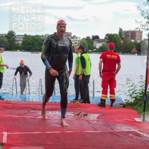 16.06.2024 - 7 Türme Triathlon KatJ http://msf.ph/oto/6315495 16.06.2024 11:24:31 Schwimmen 161, 257 meine-sportfotos.de
