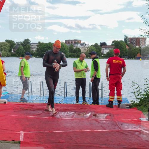 16.06.2024 - 7 Türme Triathlon KatJ http://msf.ph/oto/6315526 16.06.2024 11:24:37 Schwimmen 161, 257 meine-sportfotos.de