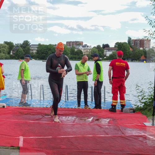 16.06.2024 - 7 Türme Triathlon KatJ http://msf.ph/oto/6315530 16.06.2024 11:24:37 Schwimmen 161, 257 meine-sportfotos.de