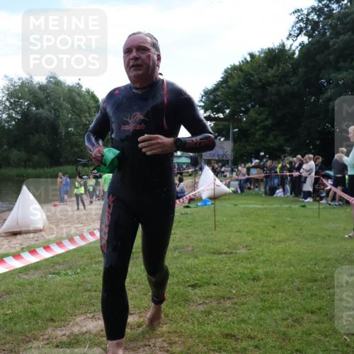 16.06.2024 - 26. Vierlanden-Triathlon Lena Gebhardt http://msf.ph/oto/6315534 16.06.2024 09:49:55 Schwimmen 77, 165, 77, 165 meine-sportfotos.de