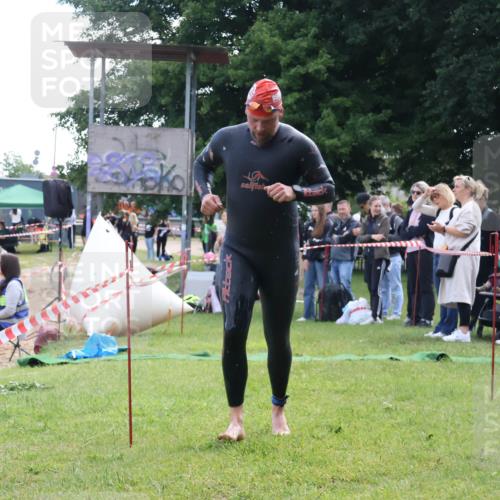 16.06.2024 - 26. Vierlanden-Triathlon Lena Gebhardt http://msf.ph/oto/6315548 16.06.2024 09:50:12 Schwimmen 79, 79 meine-sportfotos.de
