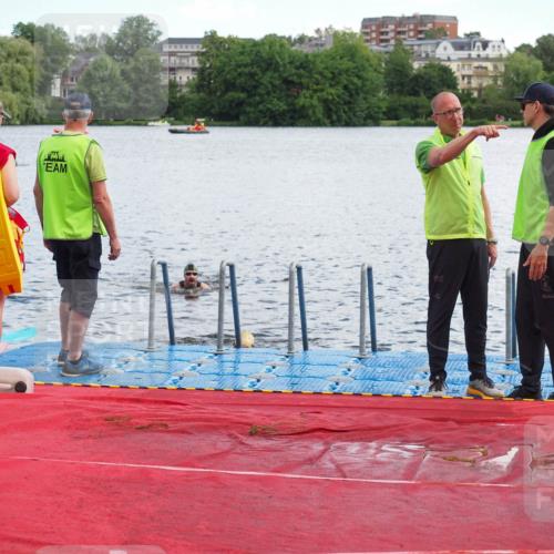 16.06.2024 - 7 Türme Triathlon KatJ http://msf.ph/oto/6315554 16.06.2024 11:25:03 Schwimmen 265, 276 meine-sportfotos.de