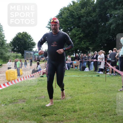 16.06.2024 - 26. Vierlanden-Triathlon Lena Gebhardt http://msf.ph/oto/6315555 16.06.2024 09:50:13 Schwimmen 79, 79 meine-sportfotos.de