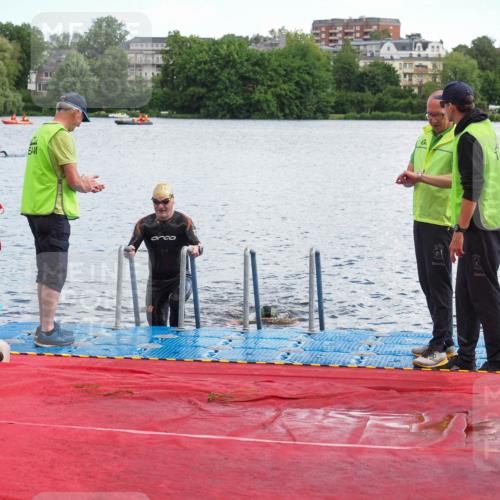 16.06.2024 - 7 Türme Triathlon KatJ http://msf.ph/oto/6315560 16.06.2024 11:25:11 Schwimmen 265, 276 meine-sportfotos.de