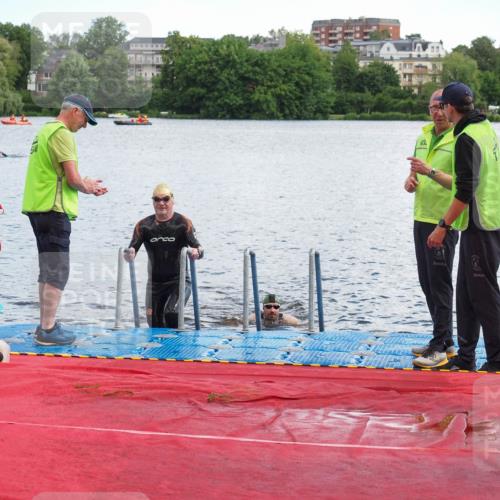 16.06.2024 - 7 Türme Triathlon KatJ http://msf.ph/oto/6315566 16.06.2024 11:25:11 Schwimmen 265, 276 meine-sportfotos.de