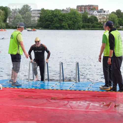 16.06.2024 - 7 Türme Triathlon KatJ http://msf.ph/oto/6315585 16.06.2024 11:25:12 Schwimmen 265, 276 meine-sportfotos.de