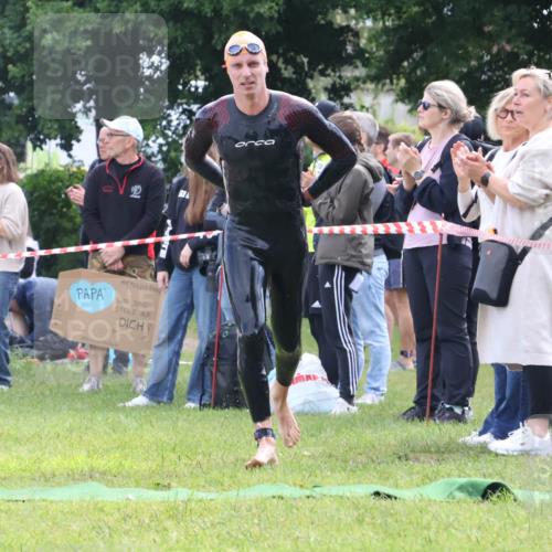 16.06.2024 - 26. Vierlanden-Triathlon Lena Gebhardt http://msf.ph/oto/6315596 16.06.2024 09:51:01 Schwimmen 2, 2 meine-sportfotos.de
