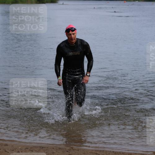 16.06.2024 - 26. Vierlanden-Triathlon Strokosch-Dieckow http://msf.ph/oto/6315638 16.06.2024 10:01:20 Schwimmen 149, 209, 218, 149, 209, 218 meine-sportfotos.de