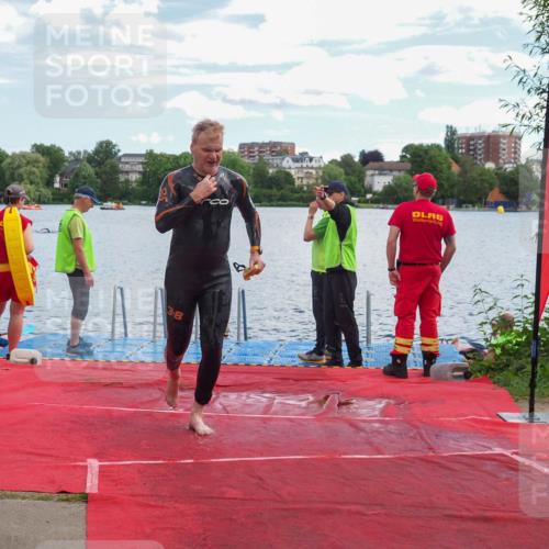 16.06.2024 - 7 Türme Triathlon KatJ http://msf.ph/oto/6315645 16.06.2024 11:25:17 Schwimmen 265, 276 meine-sportfotos.de