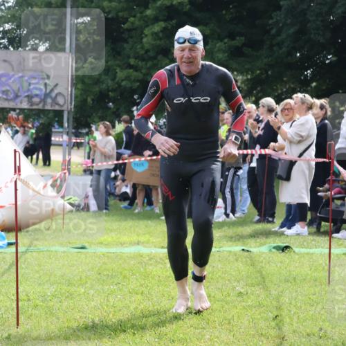 16.06.2024 - 26. Vierlanden-Triathlon Lena Gebhardt http://msf.ph/oto/6315653 16.06.2024 09:51:31 Schwimmen 19, 140, 19, 140 meine-sportfotos.de