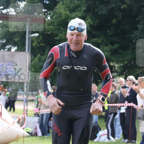 16.06.2024 - 26. Vierlanden-Triathlon Lena Gebhardt http://msf.ph/oto/6315660 16.06.2024 09:51:32 Schwimmen 19, 140, 19, 140 meine-sportfotos.de