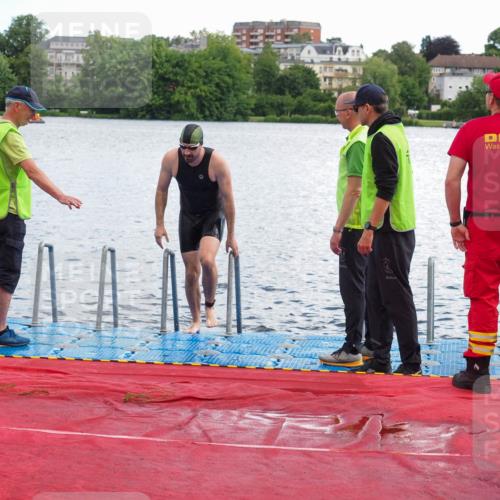 16.06.2024 - 7 Türme Triathlon KatJ http://msf.ph/oto/6315704 16.06.2024 11:25:22 Schwimmen 265, 276 meine-sportfotos.de
