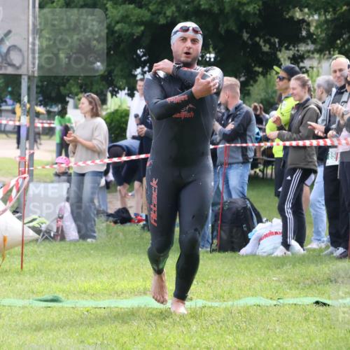 16.06.2024 - 26. Vierlanden-Triathlon Lena Gebhardt http://msf.ph/oto/6315724 16.06.2024 09:51:54 Schwimmen 63, 63 meine-sportfotos.de