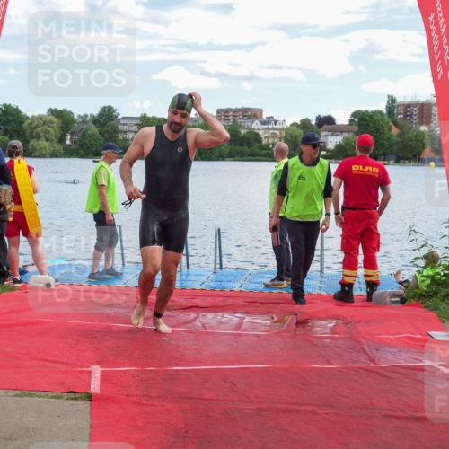 16.06.2024 - 7 Türme Triathlon KatJ http://msf.ph/oto/6315734 16.06.2024 11:25:25 Schwimmen 265, 276 meine-sportfotos.de