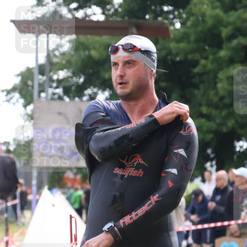 16.06.2024 - 26. Vierlanden-Triathlon Lena Gebhardt http://msf.ph/oto/6315741 16.06.2024 09:51:58 Schwimmen 63, 63 meine-sportfotos.de