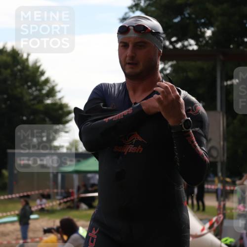 16.06.2024 - 26. Vierlanden-Triathlon Lena Gebhardt http://msf.ph/oto/6315743 16.06.2024 09:51:59 Schwimmen 63, 63 meine-sportfotos.de