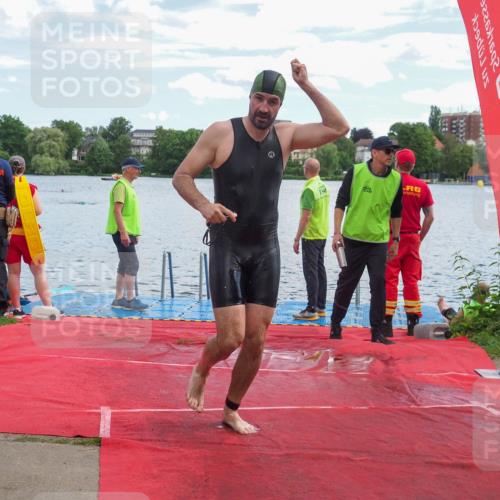 16.06.2024 - 7 Türme Triathlon KatJ http://msf.ph/oto/6315751 16.06.2024 11:25:26 Schwimmen 265, 276 meine-sportfotos.de