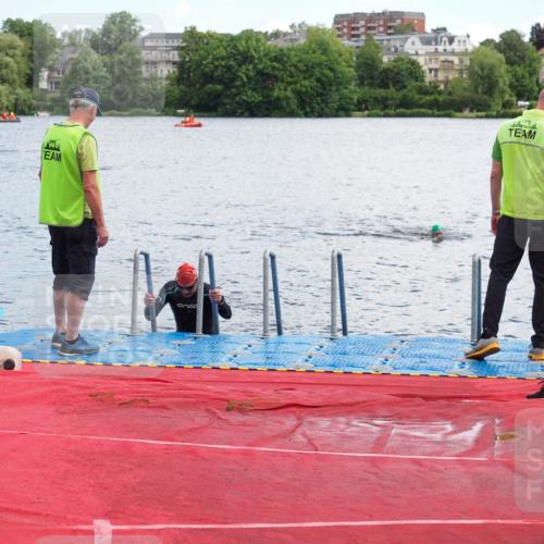 16.06.2024 - 7 Türme Triathlon KatJ http://msf.ph/oto/6315758 16.06.2024 11:26:18 Schwimmen 146, 185 meine-sportfotos.de