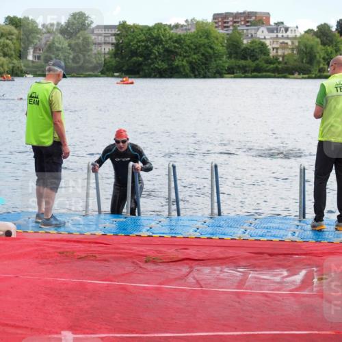 16.06.2024 - 7 Türme Triathlon KatJ http://msf.ph/oto/6315769 16.06.2024 11:26:19 Schwimmen 146, 185 meine-sportfotos.de