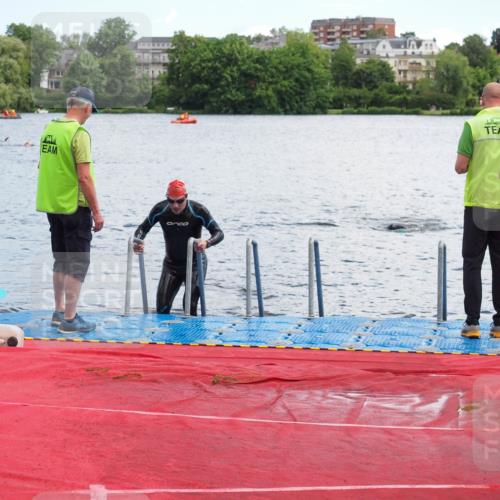 16.06.2024 - 7 Türme Triathlon KatJ http://msf.ph/oto/6315774 16.06.2024 11:26:19 Schwimmen 146, 185 meine-sportfotos.de