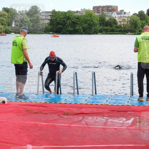 16.06.2024 - 7 Türme Triathlon KatJ http://msf.ph/oto/6315776 16.06.2024 11:26:19 Schwimmen 146, 185 meine-sportfotos.de